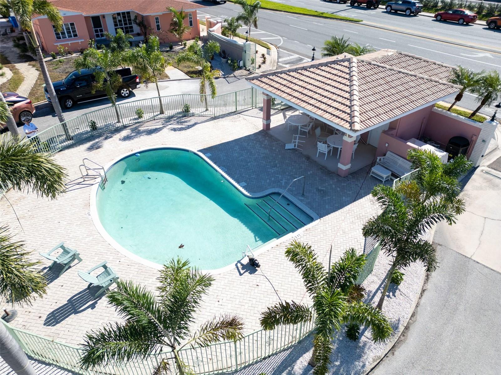 16613 Gulf Blvd Property Photo 40