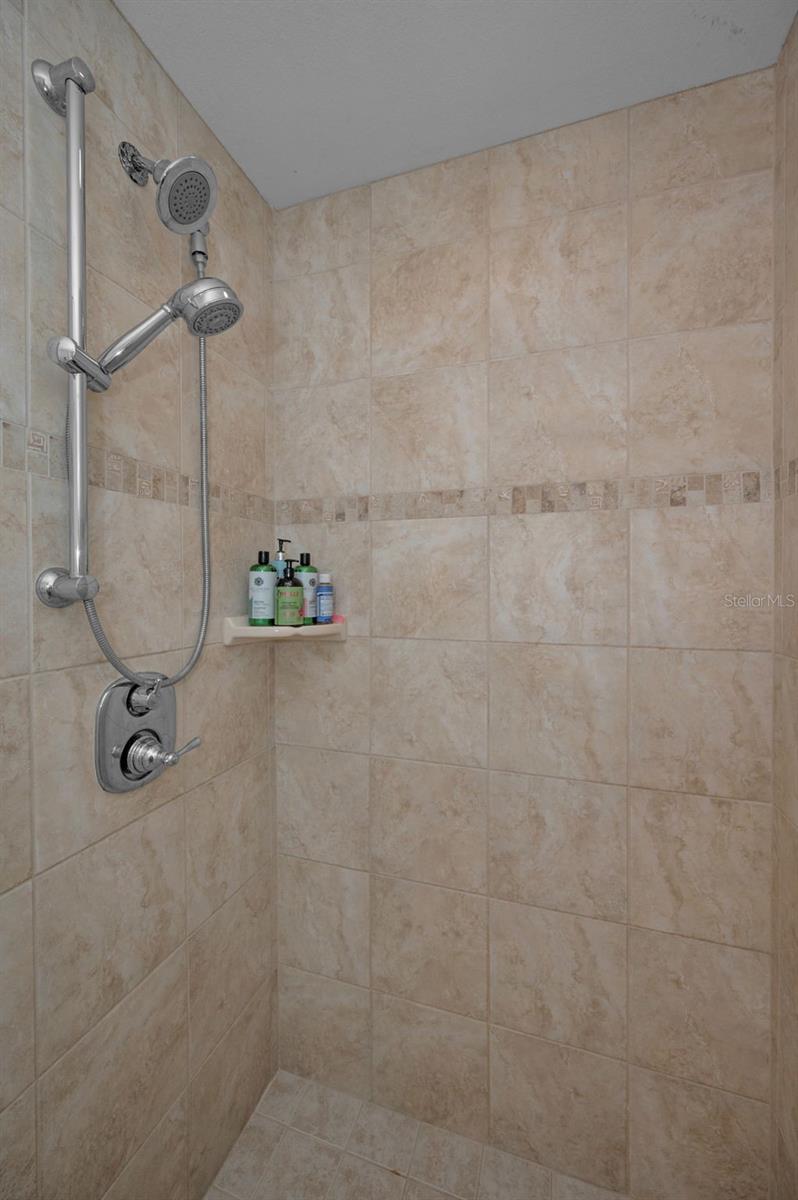 331 Cleveland St #310 Property Photo 31