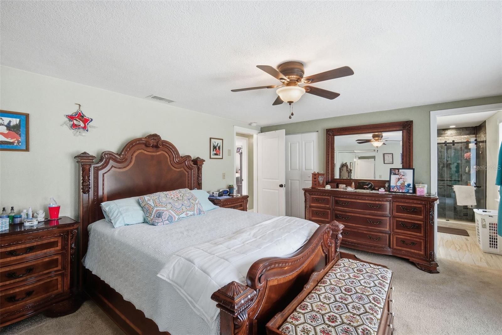TB8477617 Property Photo 23