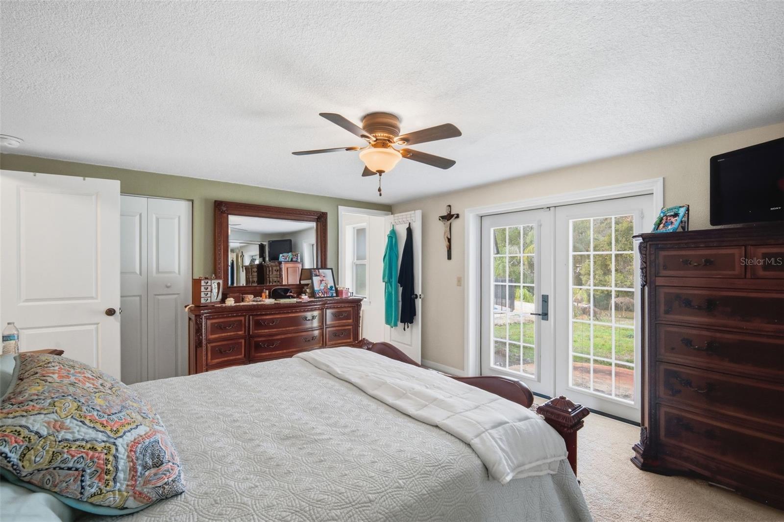 TB8477617 Property Photo 24