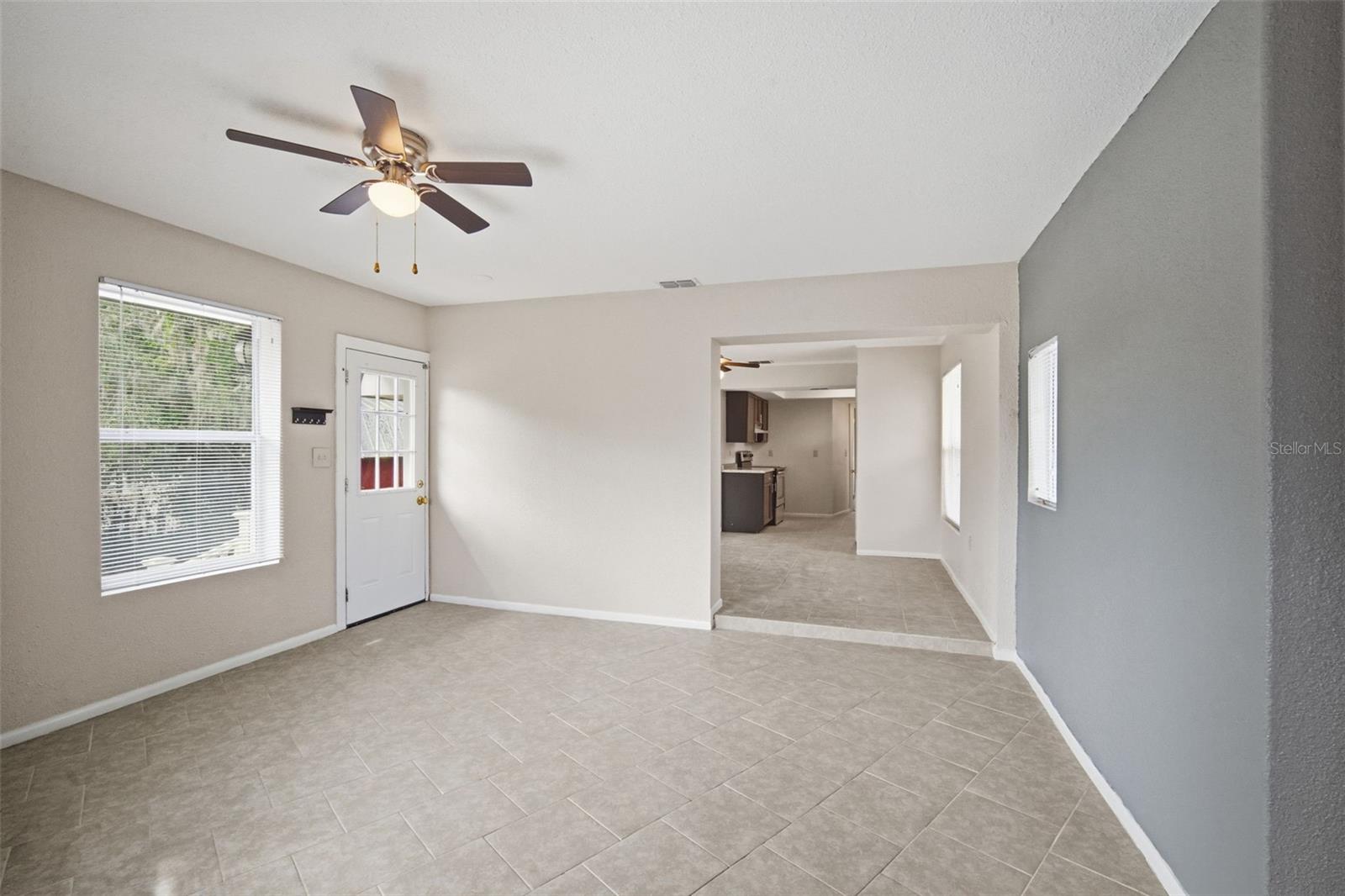 TB8477617 Property Photo 51