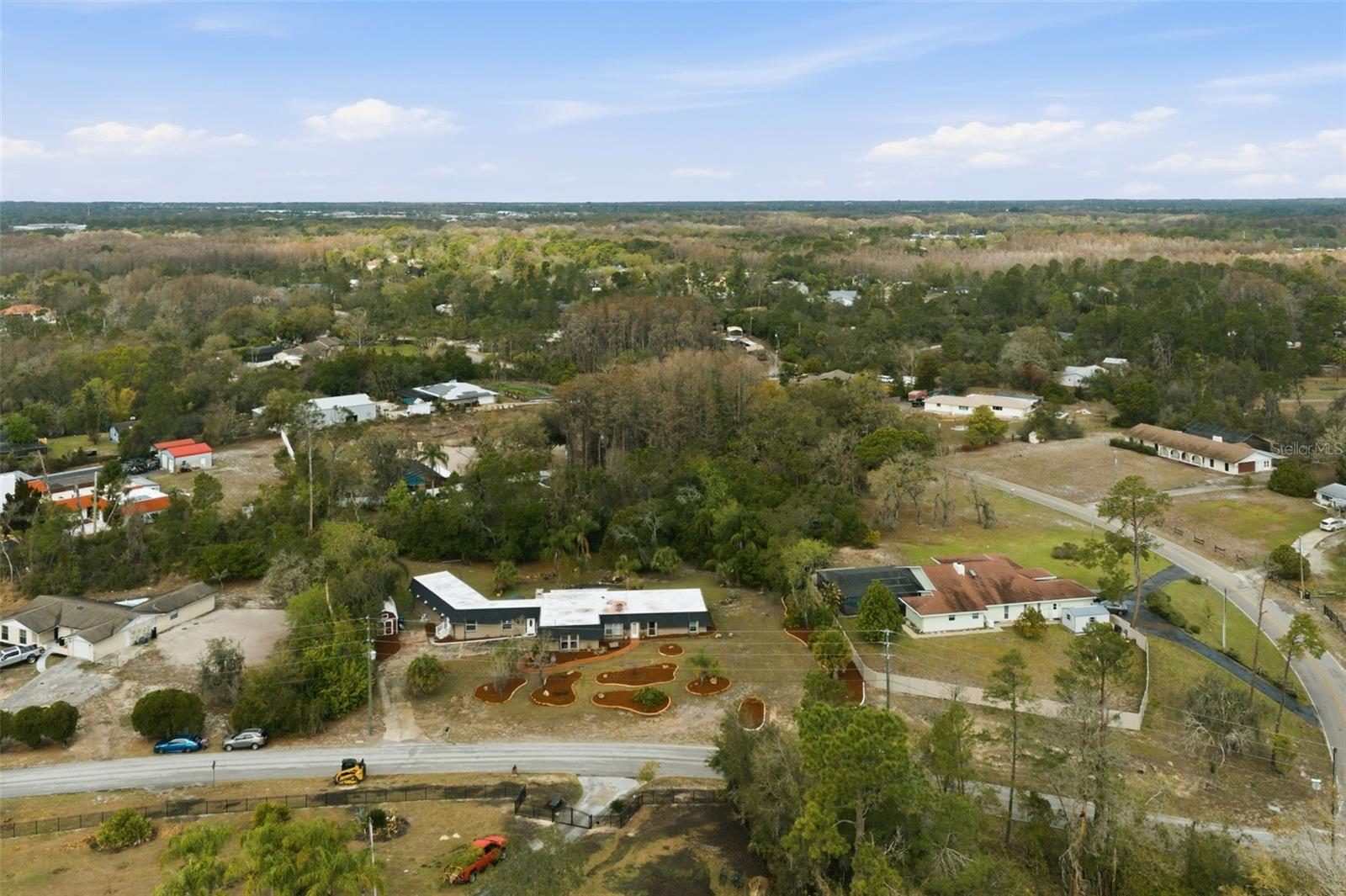 TB8477617 Property Photo 58