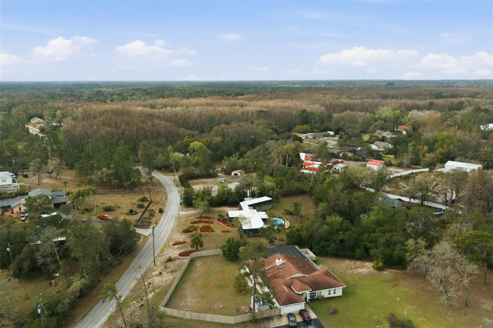 TB8477617 Property Photo 60