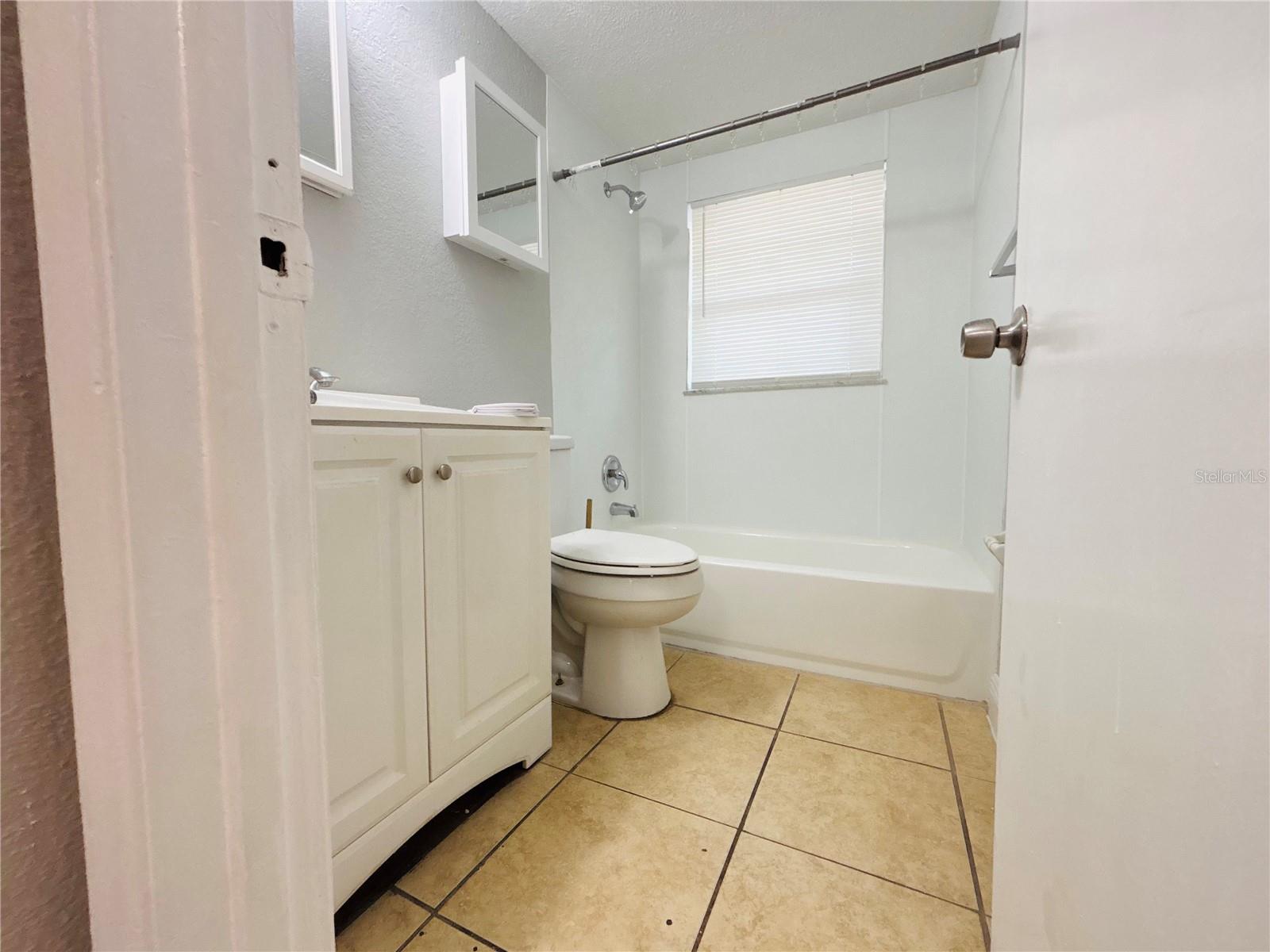 11733 N 12th St #l Property Photo 6
