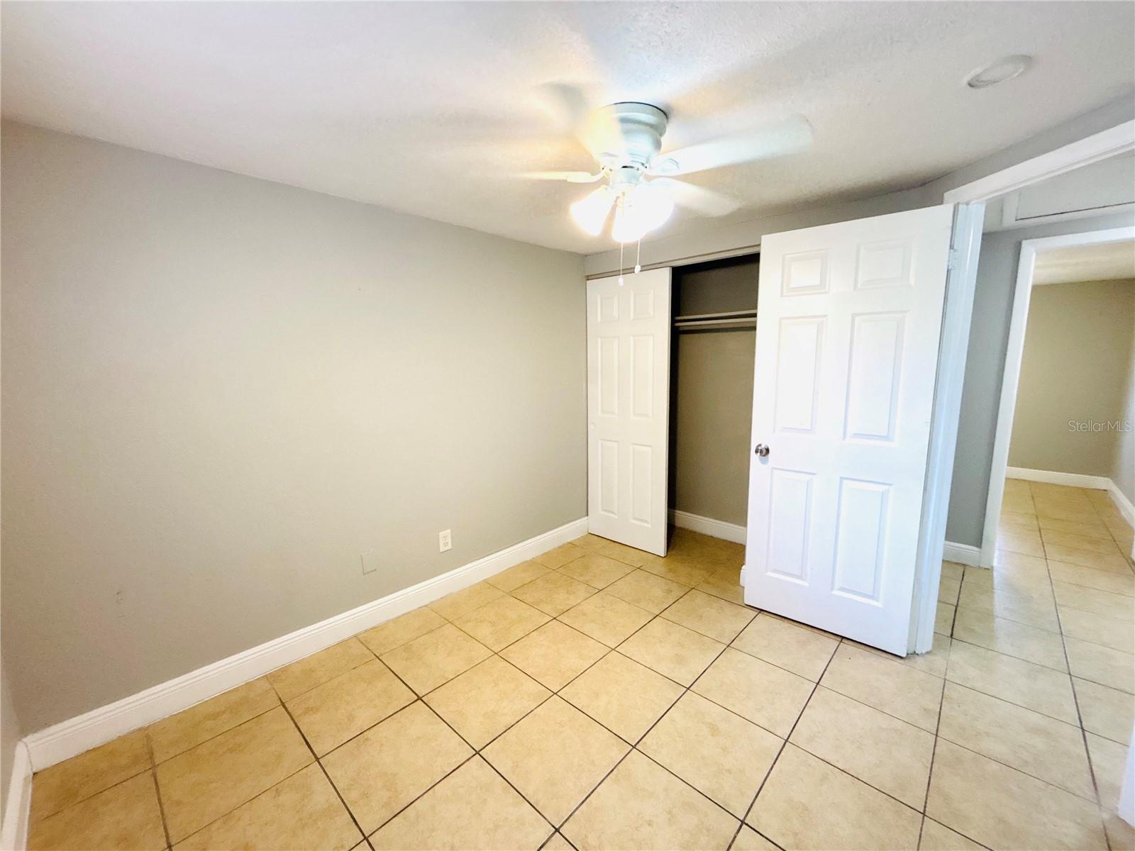 11733 N 12th St #l Property Photo 8