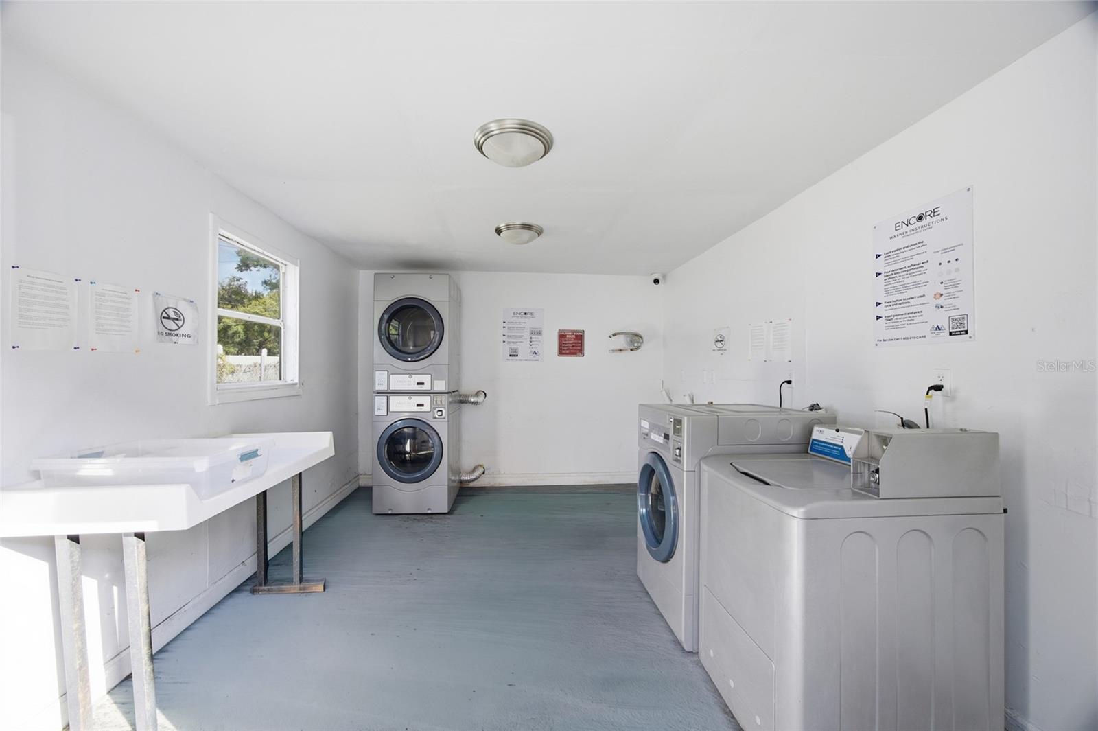 11733 N 12th St #l Property Photo 22