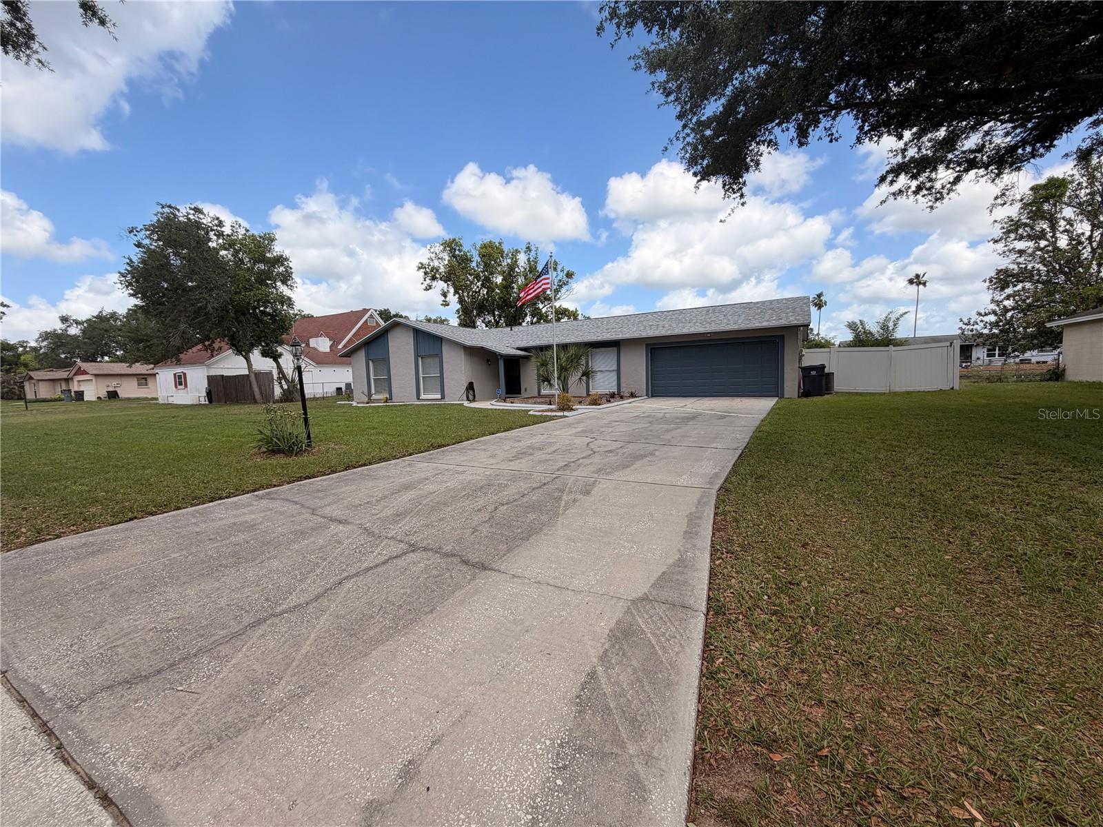 1210 Lady Elaine Dr Property Photo 2