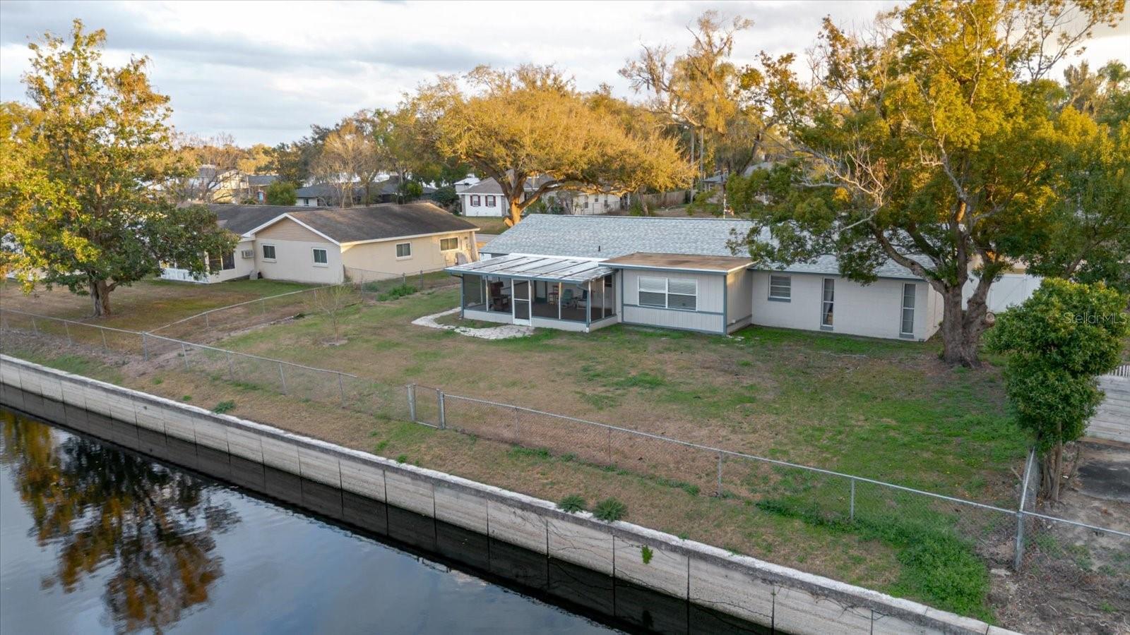 1210 Lady Elaine Dr Property Photo 6