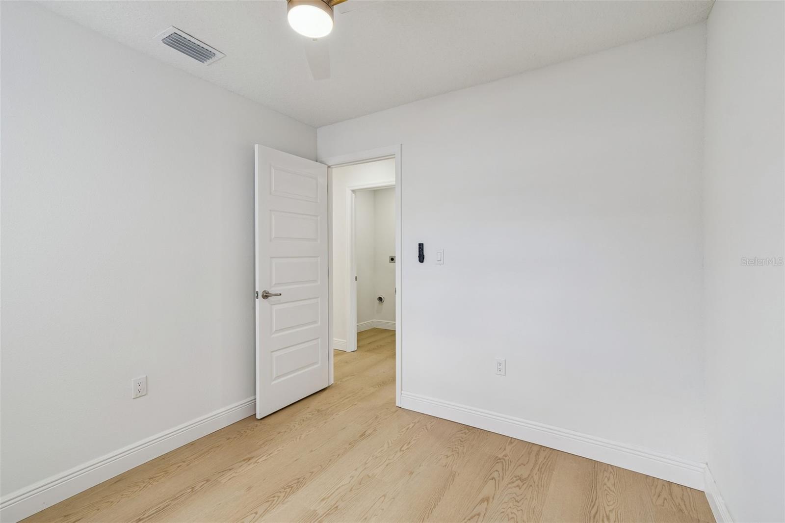 7910 W Powhatan Ave Property Photo 32
