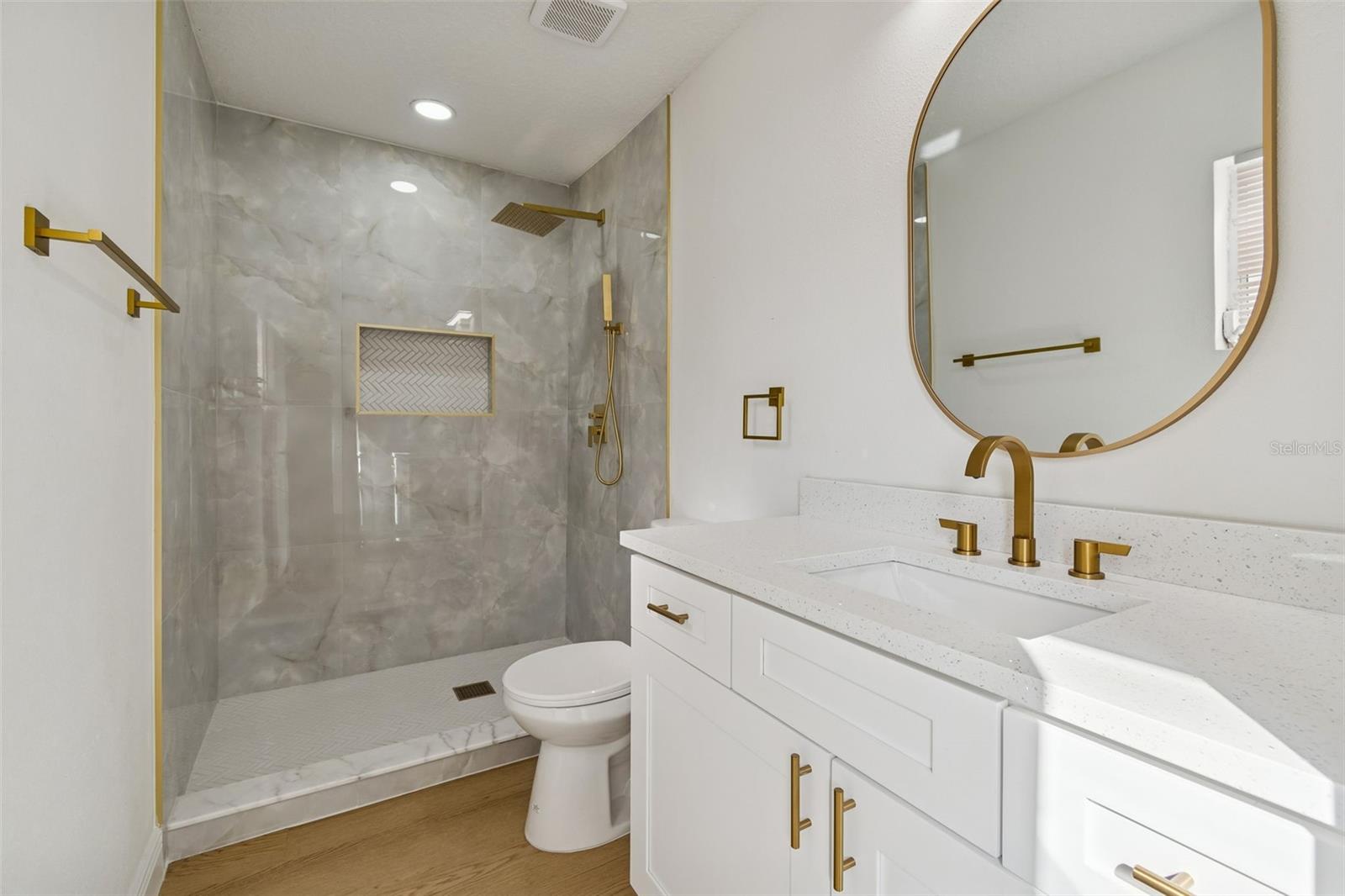 7910 W Powhatan Ave Property Photo 46
