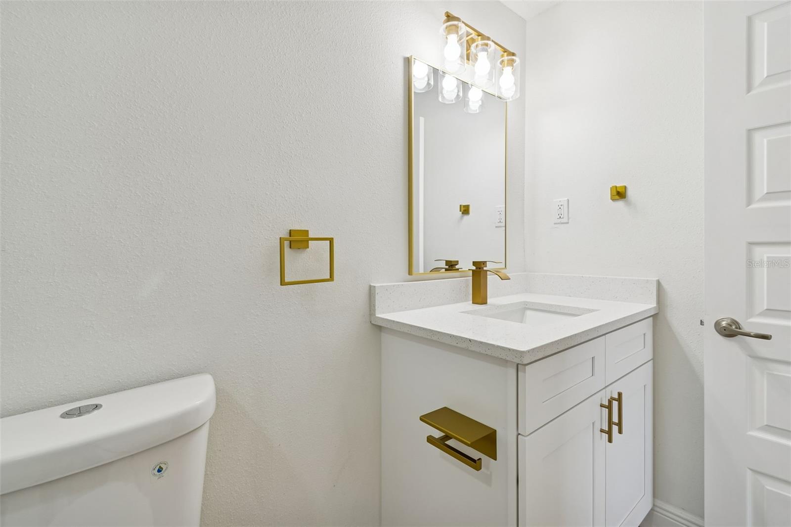 7910 W Powhatan Ave Property Photo 56