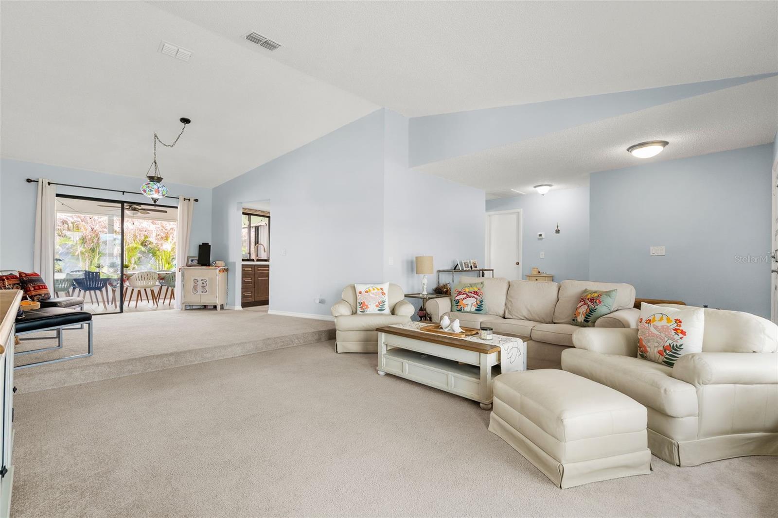2715 Berryknoll Pl Property Photo 10