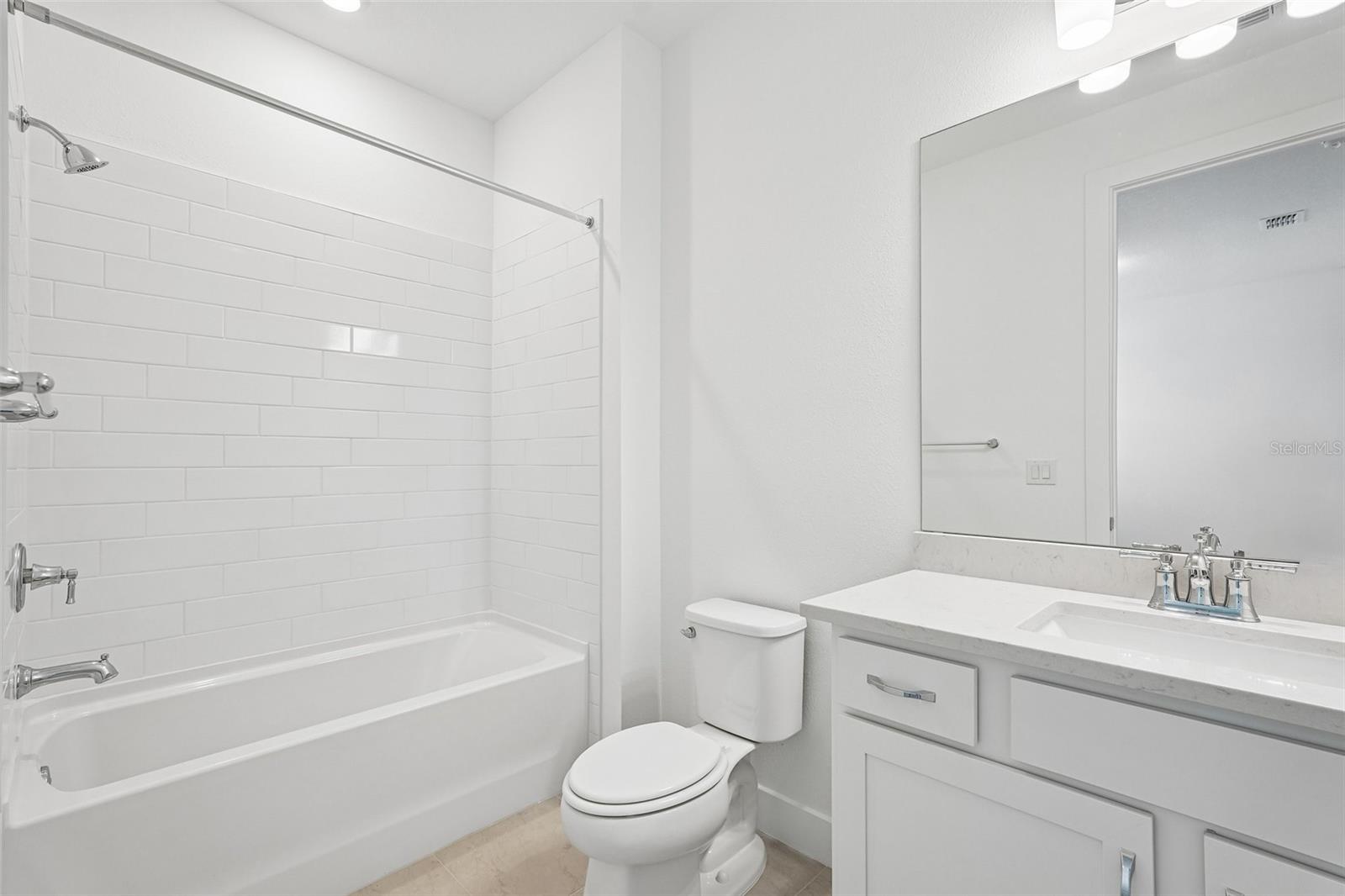 9927 Johnson Oaks Gln Property Photo 16