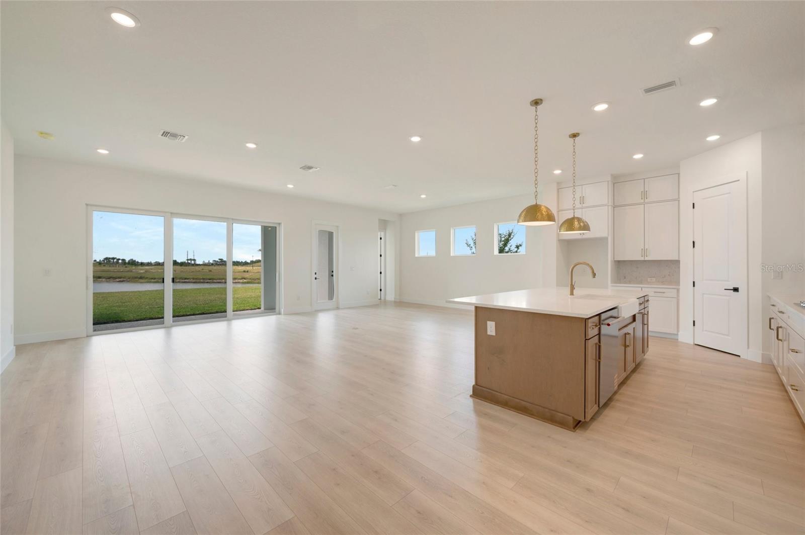 17988 Foxtail Loop Property Photo 7