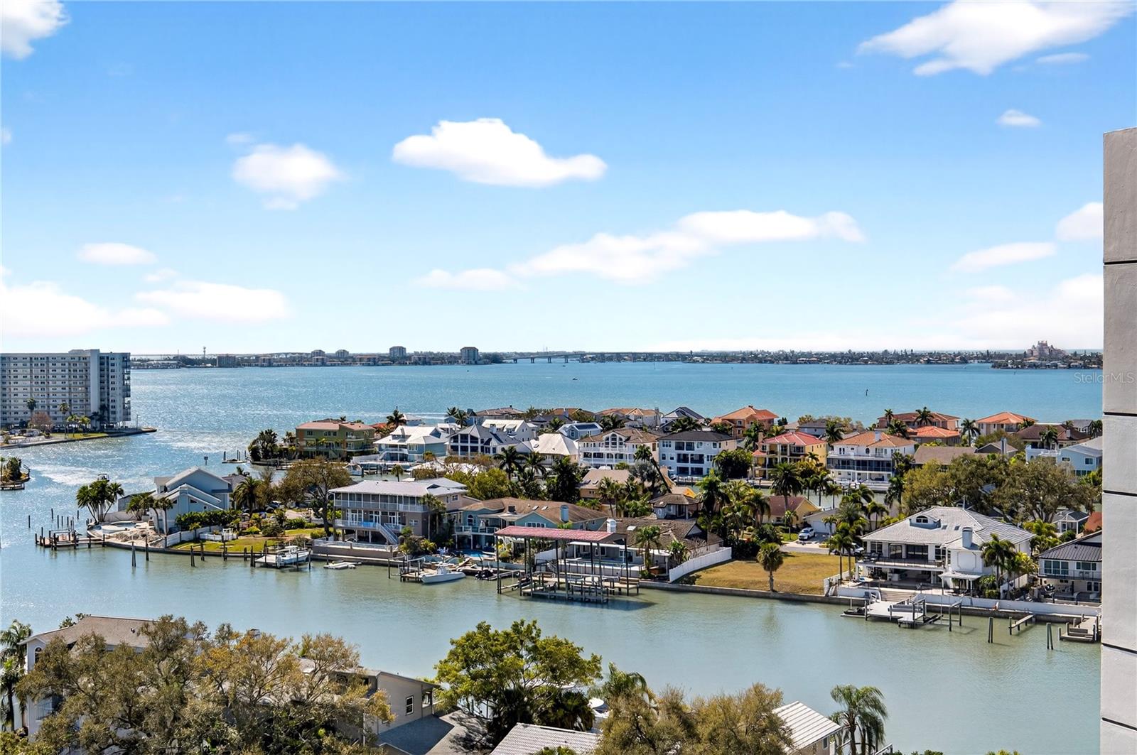 5950 Pelican Bay Plz S #2e Property Photo 4