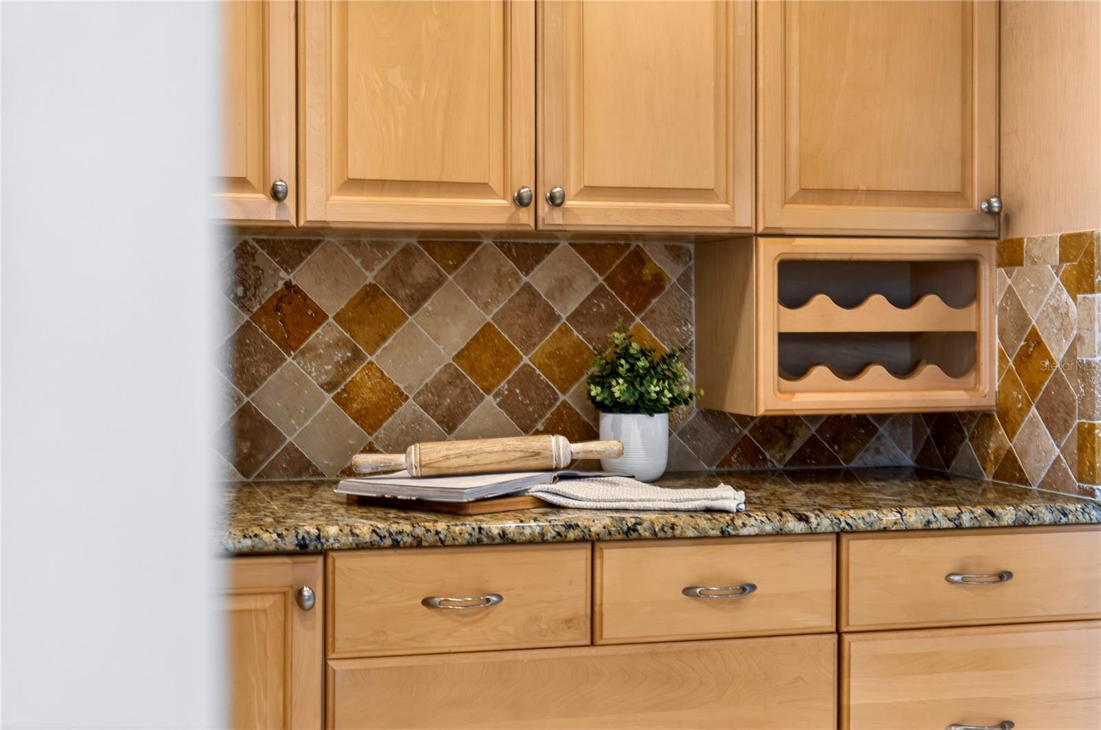 5950 Pelican Bay Plz S #2e Property Photo 12