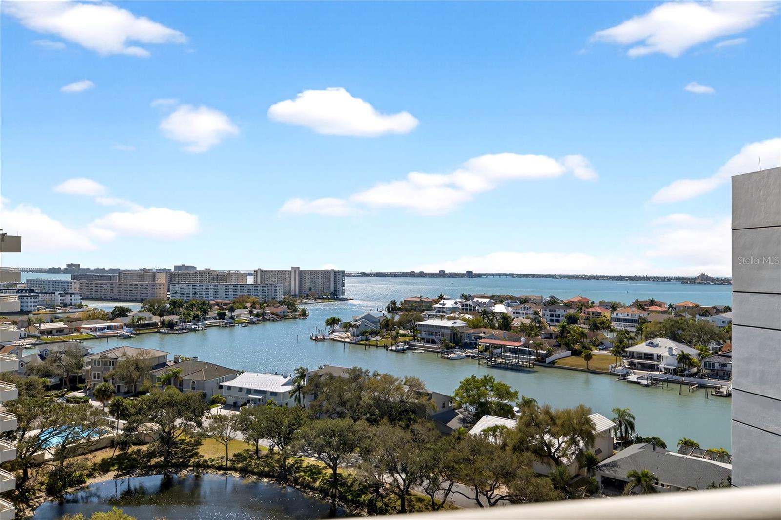 5950 Pelican Bay Plz S #2e Property Photo 24