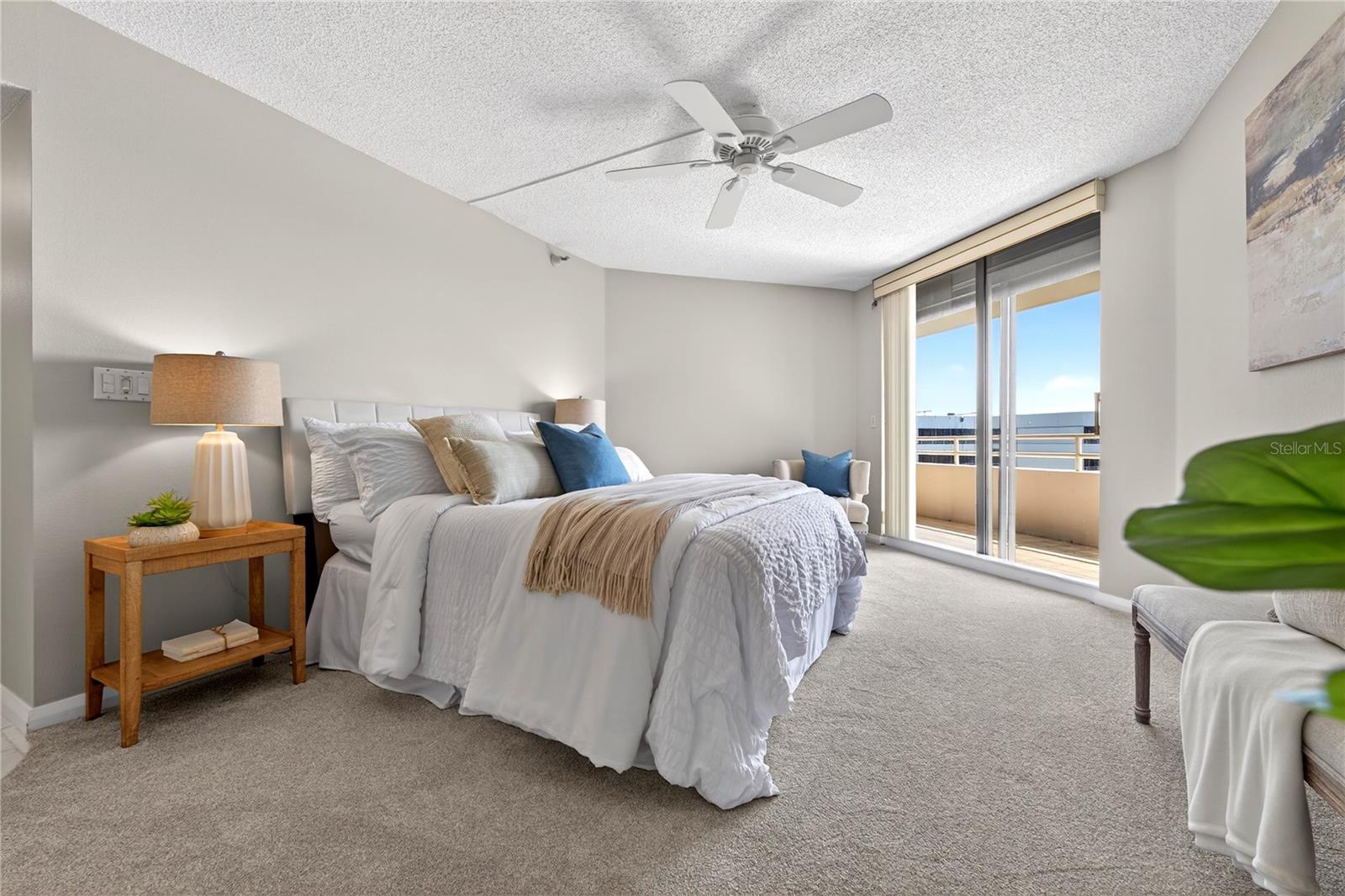5950 Pelican Bay Plz S #2e Property Photo 31