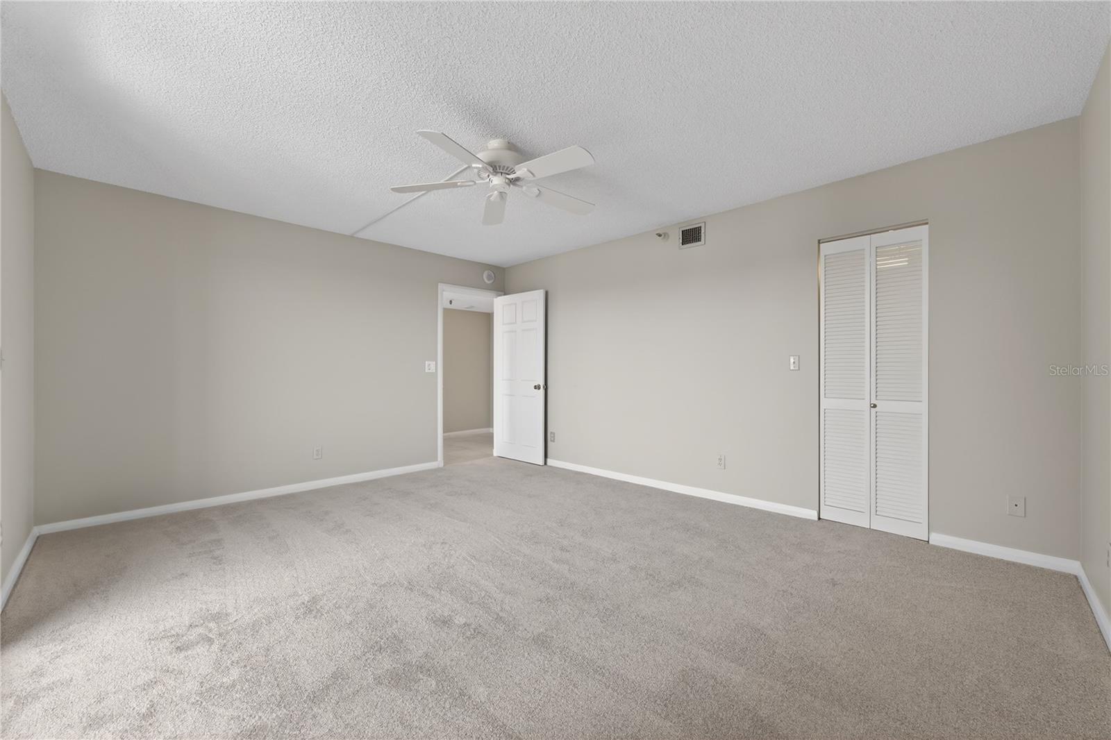 5950 Pelican Bay Plz S #2e Property Photo 42