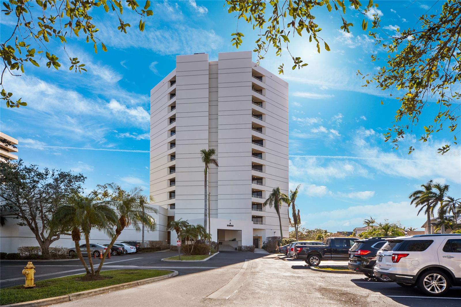 5950 Pelican Bay Plz S #2e Property Photo 48