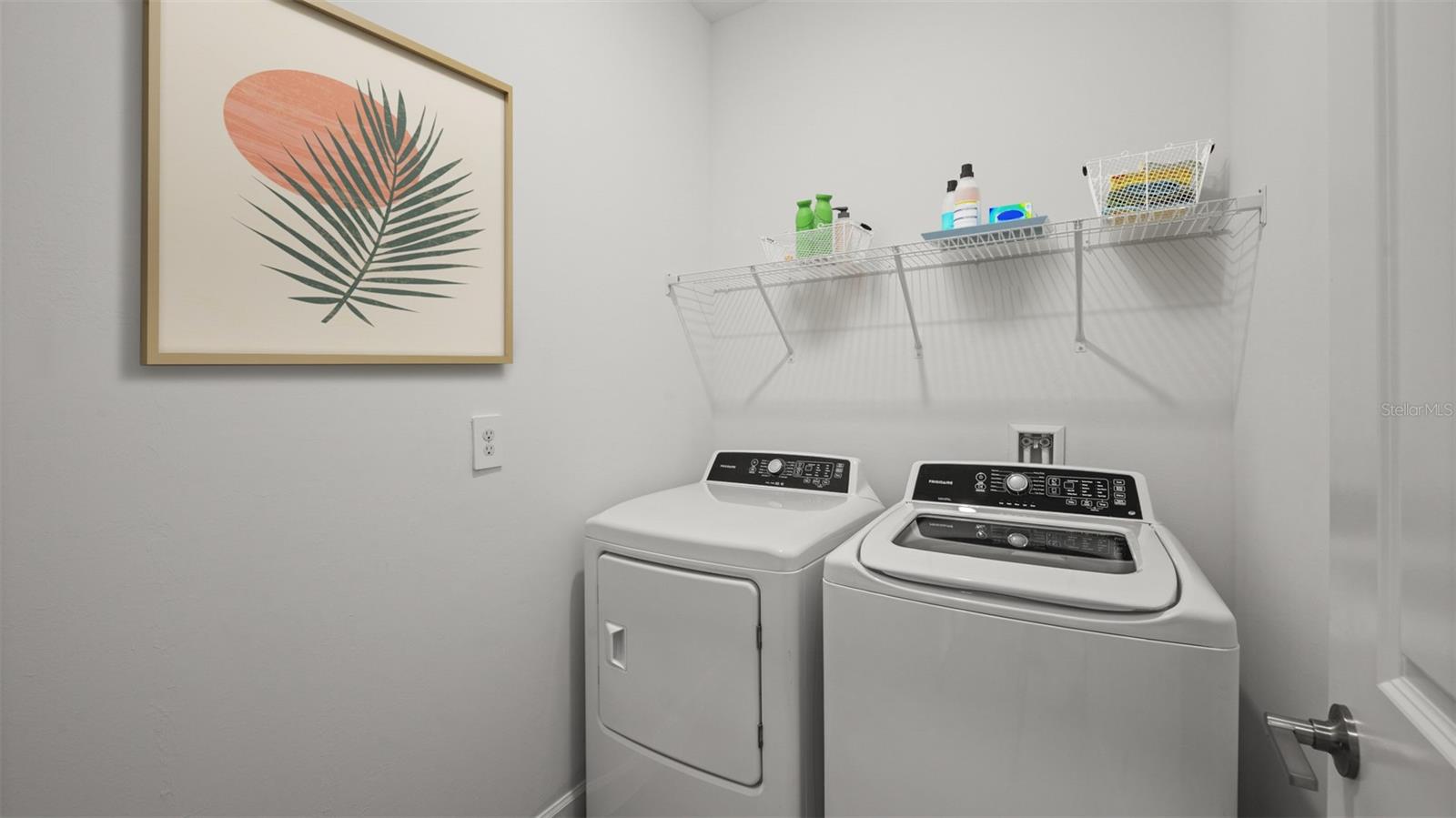 3213 Pineberry Xing Property Photo 15