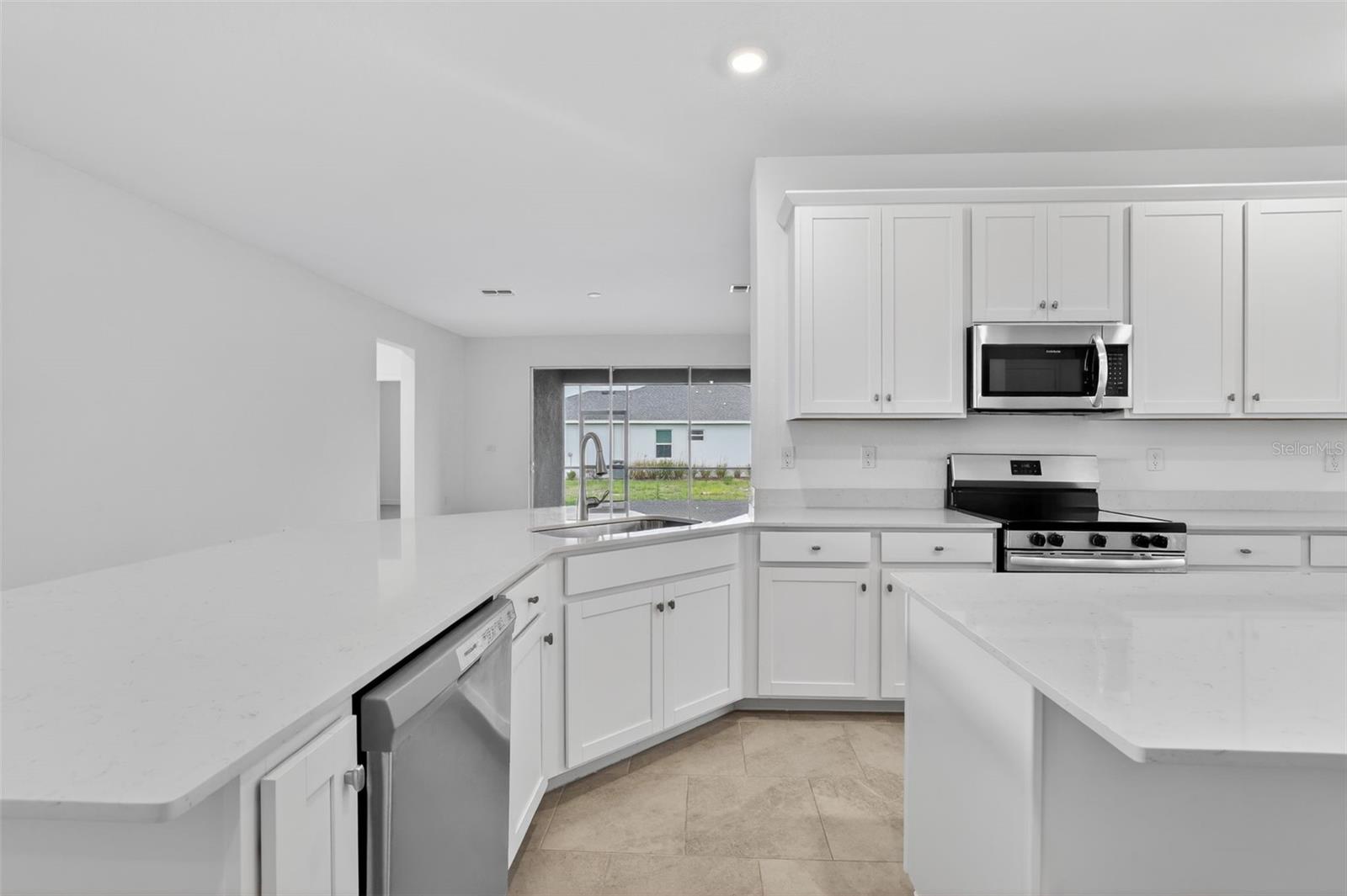 3205 Pineberry Xing Property Photo 11