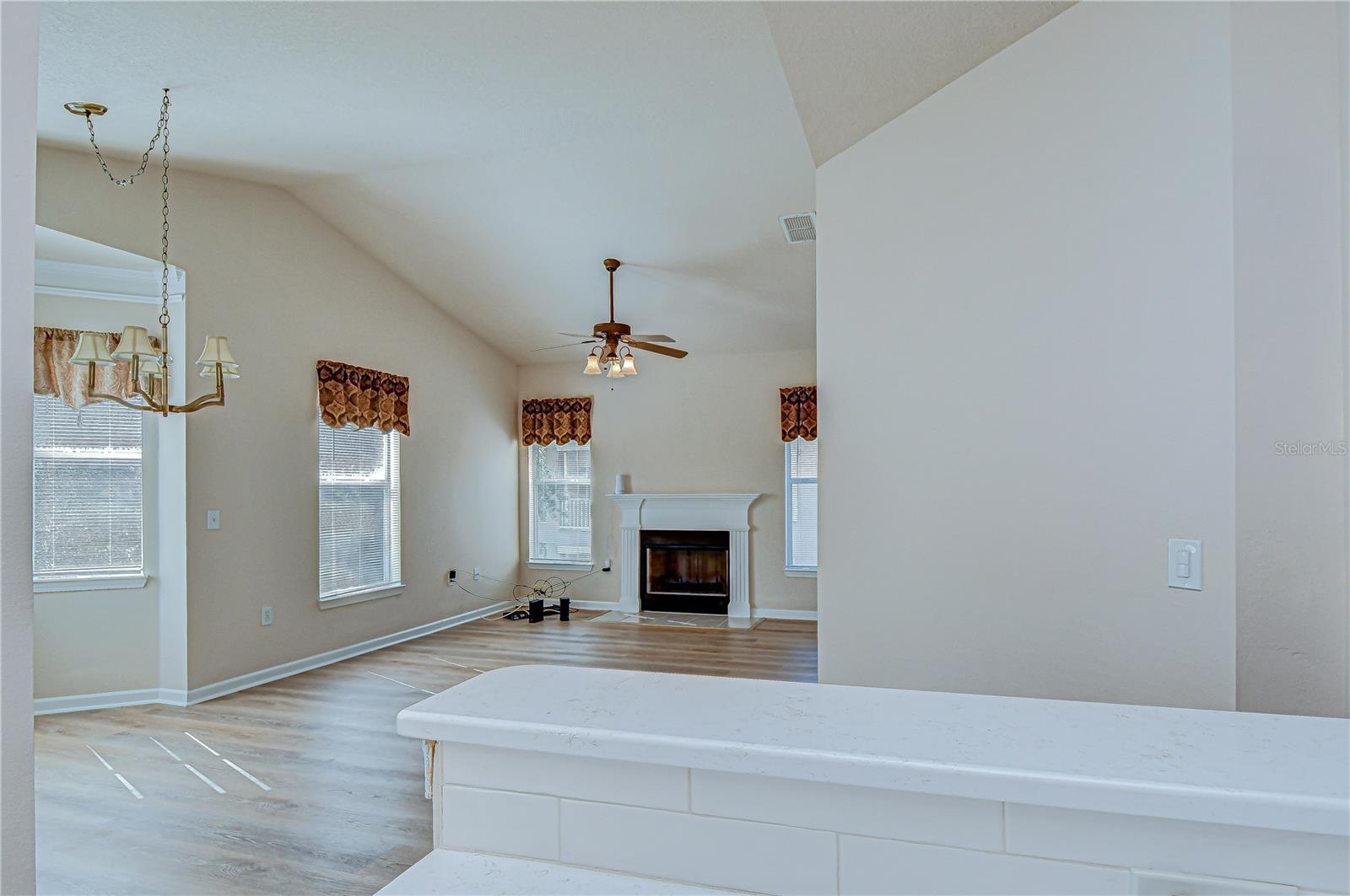 10409 Villa View Cir #10409 Property Photo 15