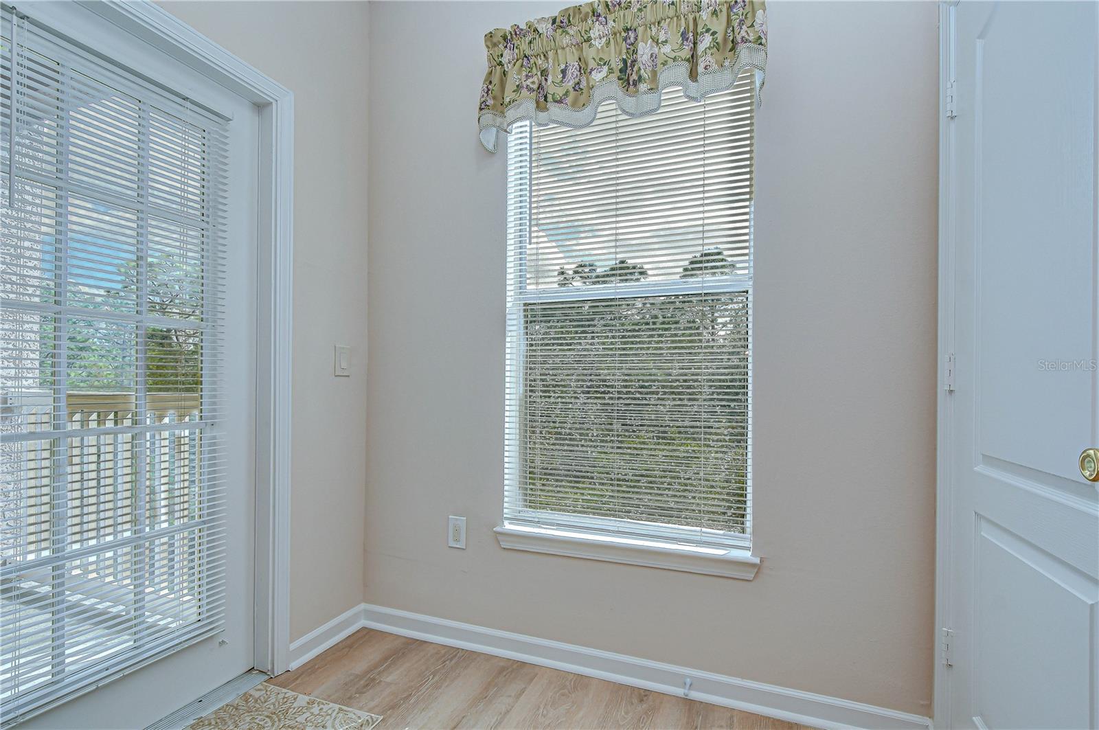 10409 Villa View Cir #10409 Property Photo 16