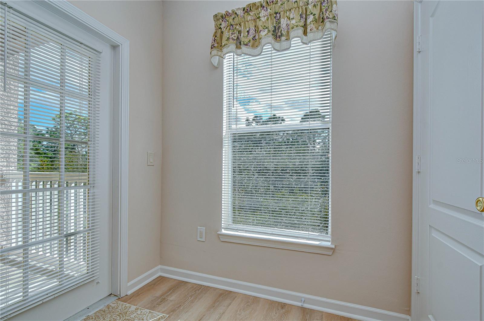 10409 Villa View Cir #10409 Property Photo 18