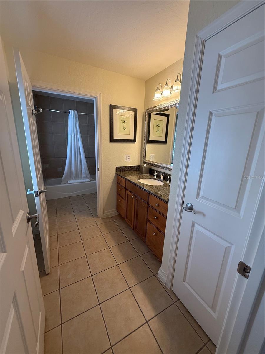 7610 Sandy Ridge Dr #304 Property Photo 9