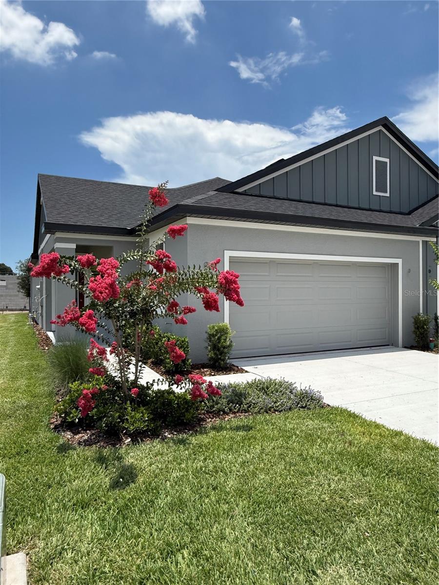 3694 NANDINA CIR Property Photo 1