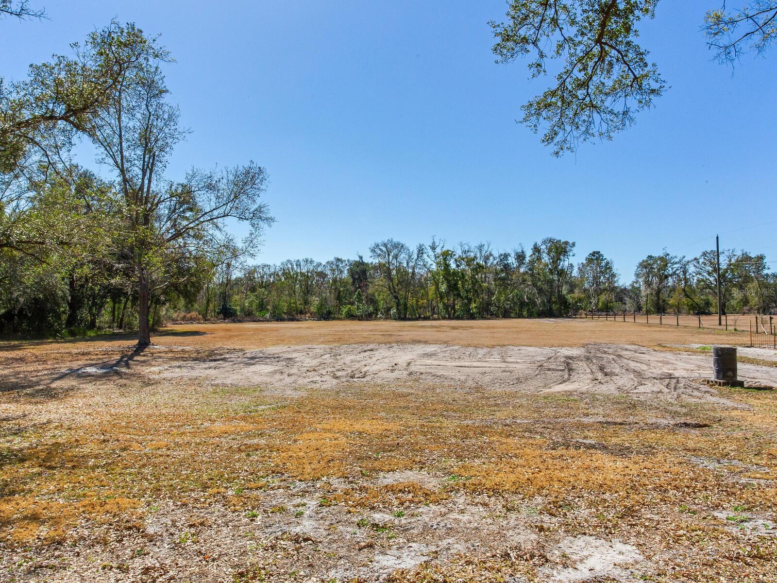 8602 Back Rd Property Photo 9