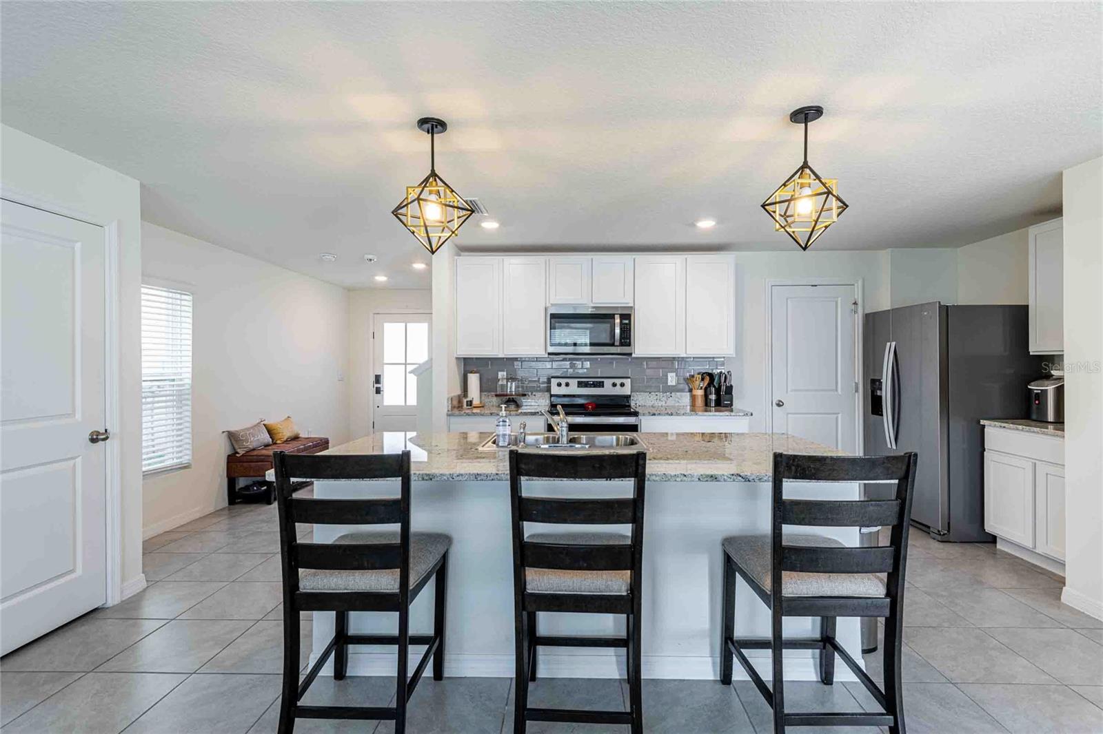 12172 Lily Magnolia Ln Property Photo 8