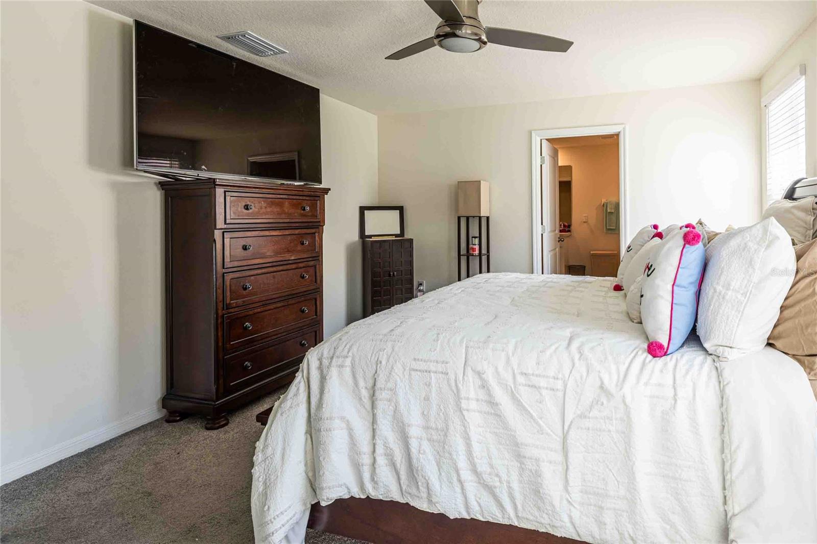 12172 Lily Magnolia Ln Property Photo 17