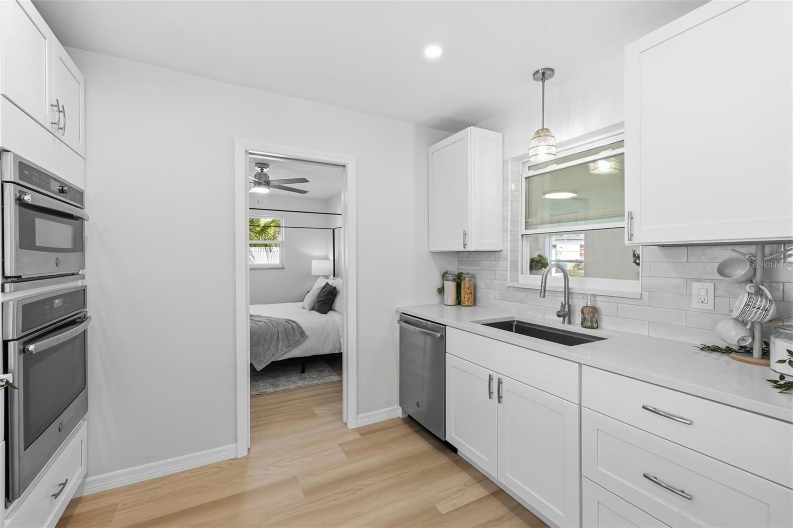 1027 27th Ave S Property Photo 10
