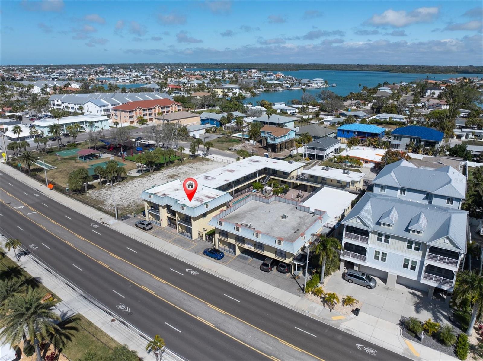 16333 Gulf Blvd #201 Property Photo 4