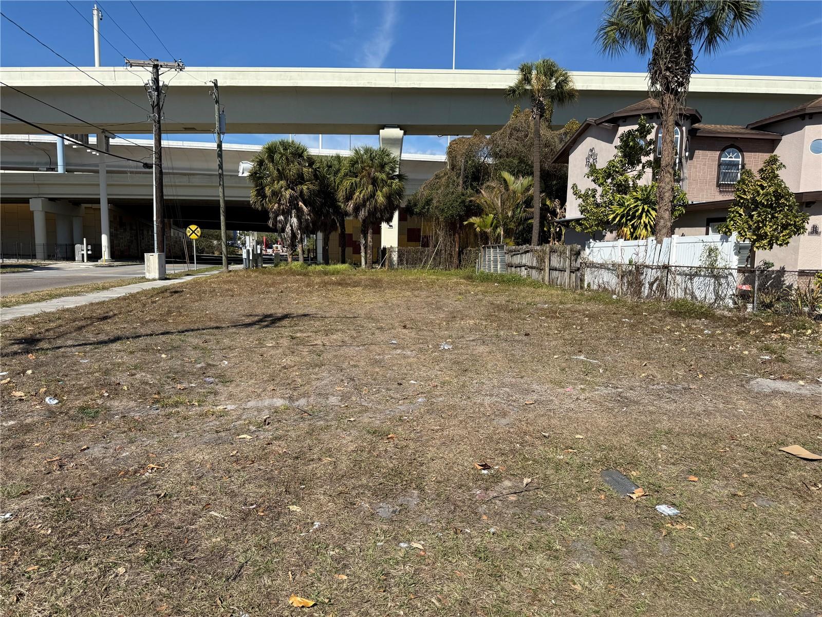 2602 Durham St Property Photo 2