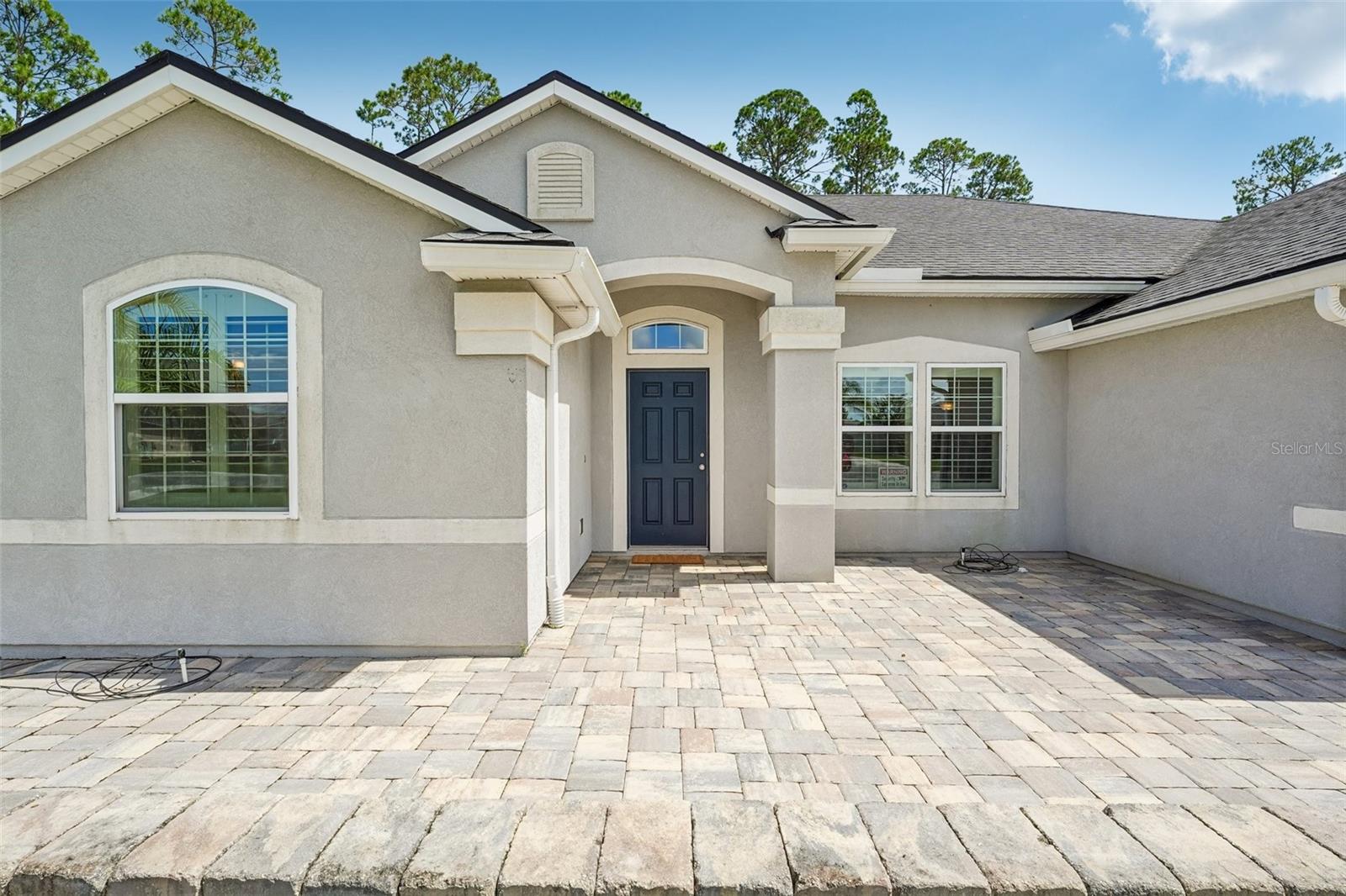 353 Crescent Key Dr Property Photo 5