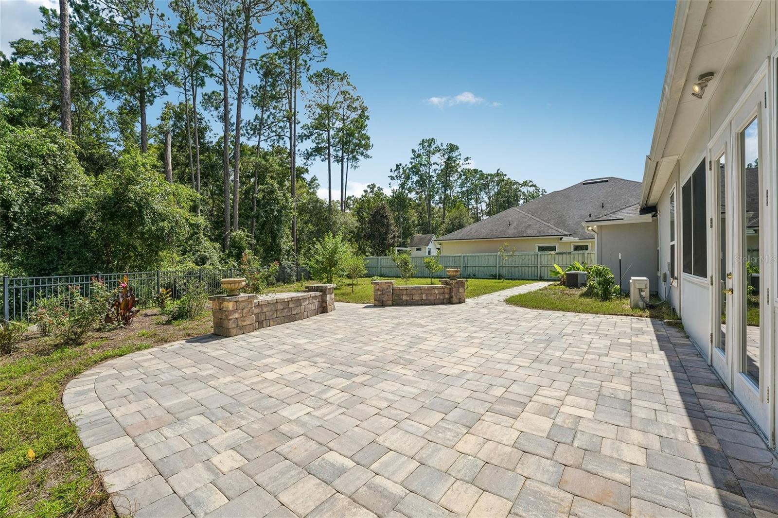 353 Crescent Key Dr Property Photo 47
