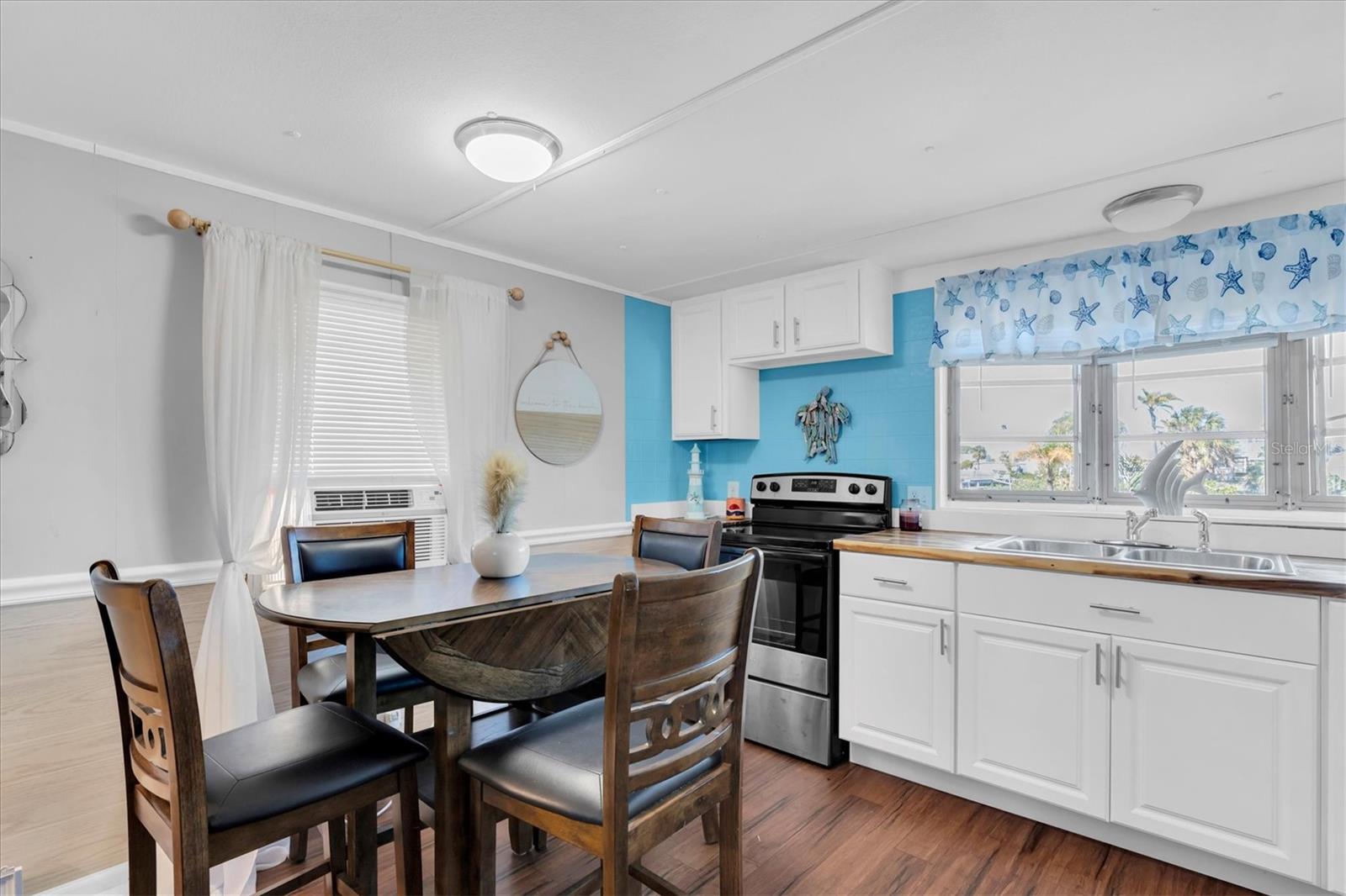6627 Tower Drive Property Photo 17