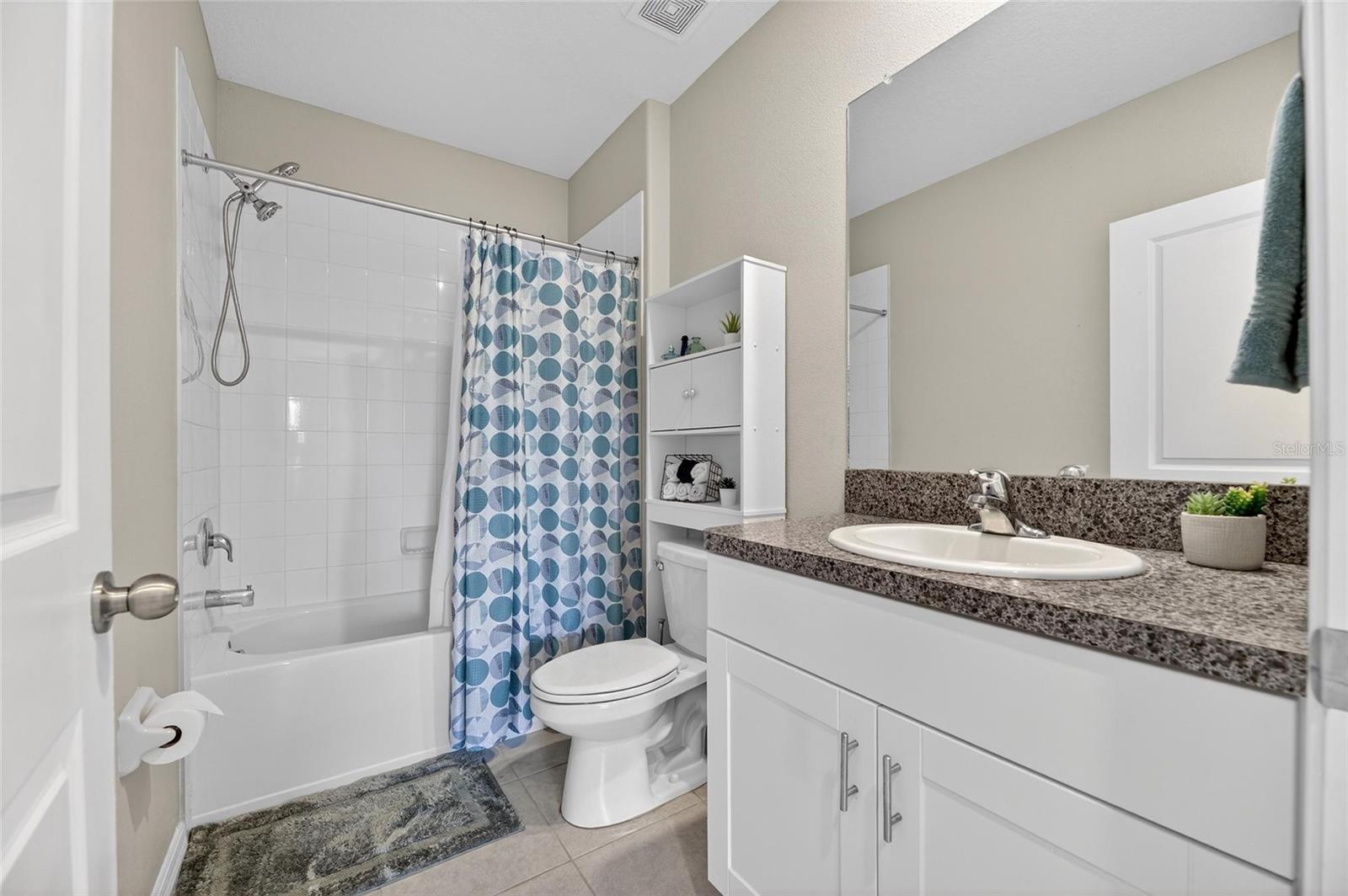 16791 Delia St Property Photo 17