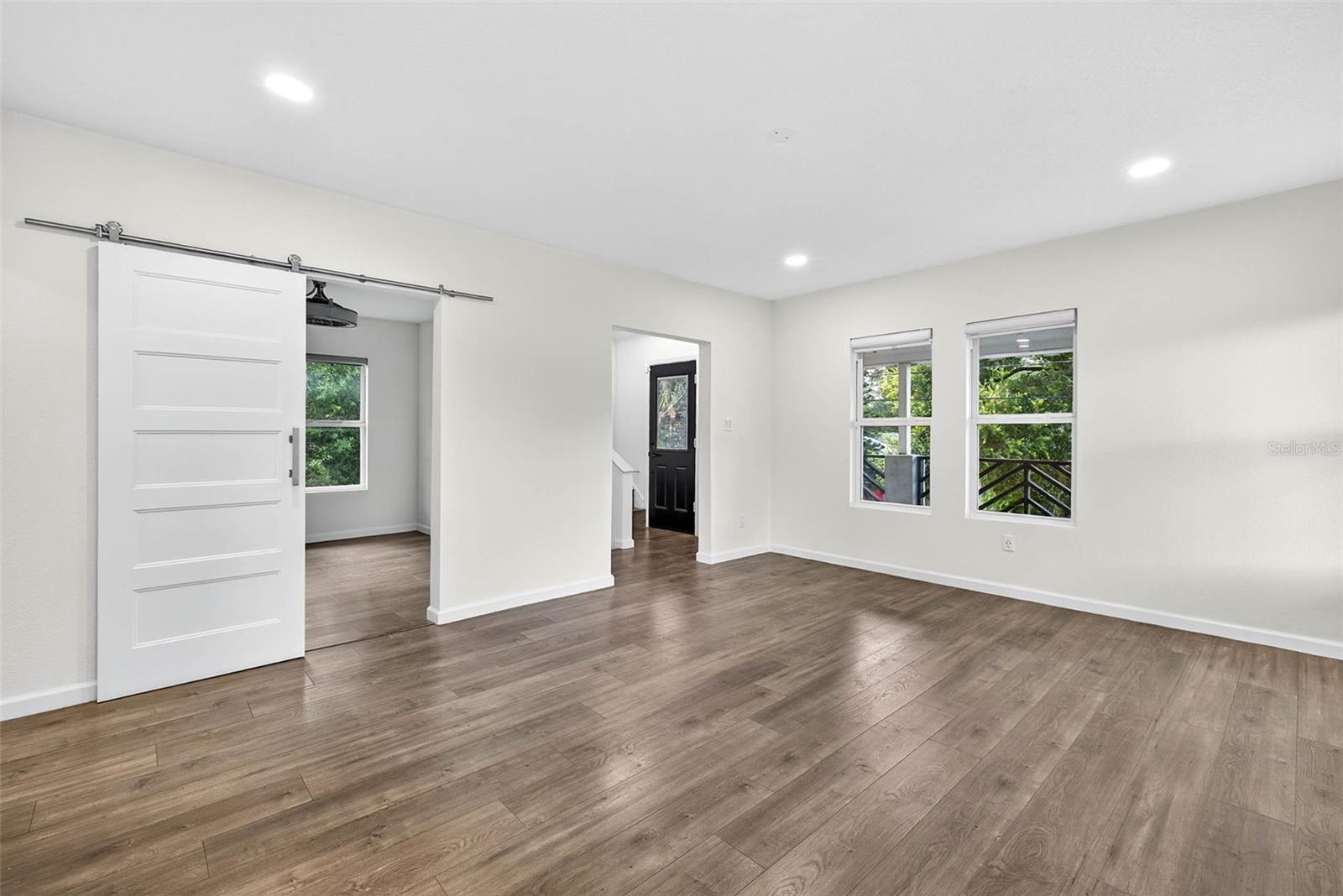 809 E Baker St #a Property Photo 7