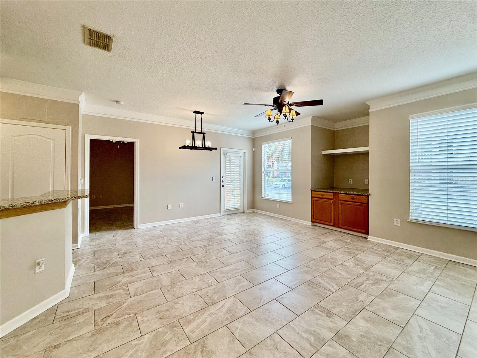 18013 Villa Creek Dr Property Photo 6