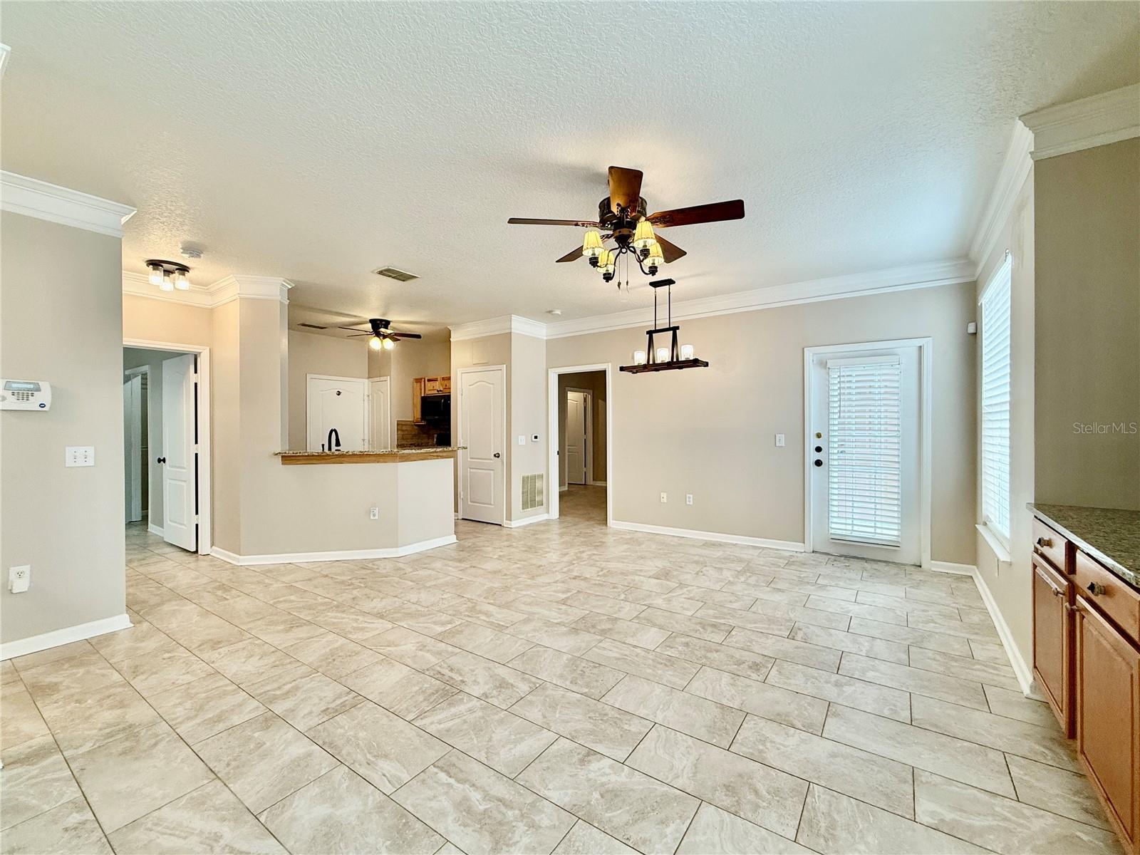 18013 Villa Creek Dr Property Photo 9