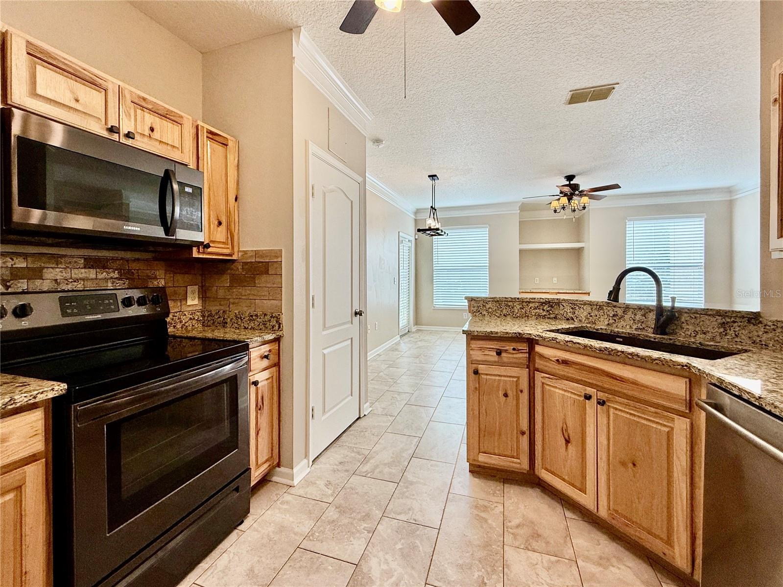 18013 Villa Creek Dr Property Photo 13