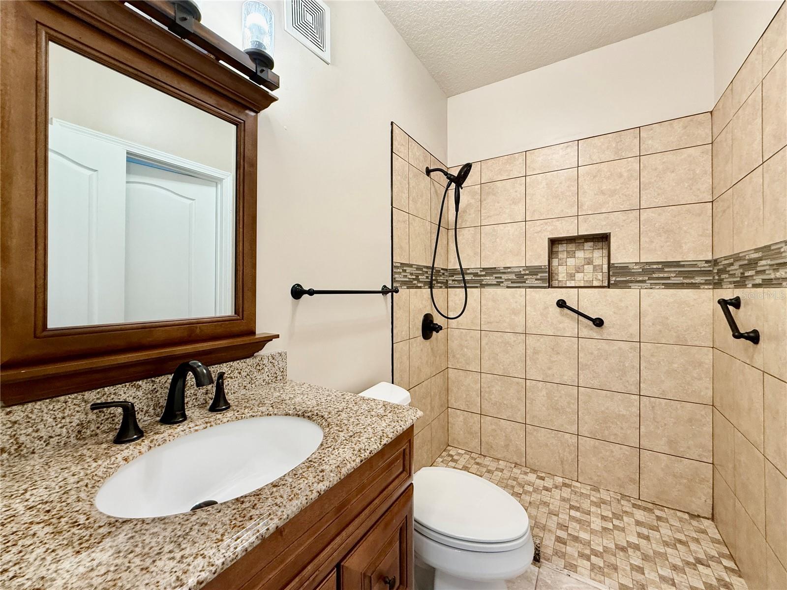 18013 Villa Creek Dr Property Photo 32