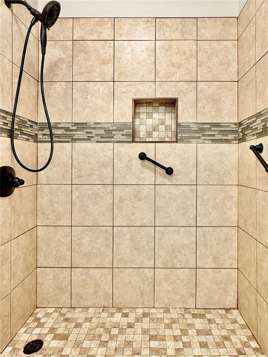 18013 Villa Creek Dr Property Photo 33