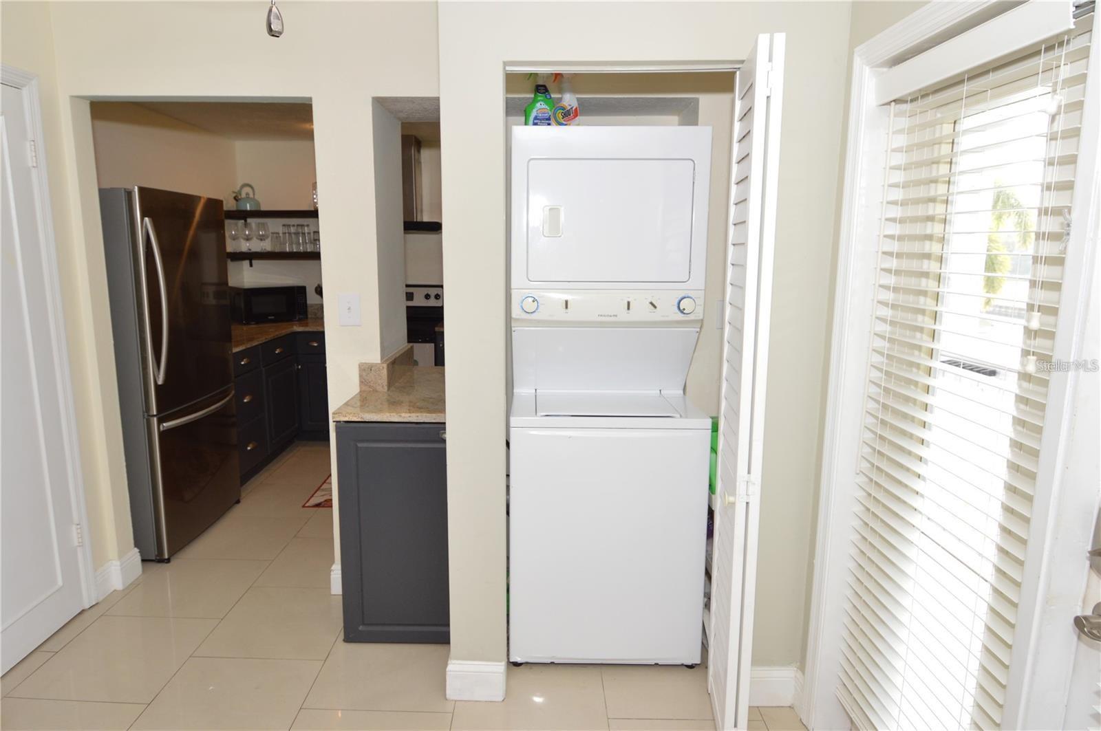 3873 Pompano Dr Se #d Property Photo 9