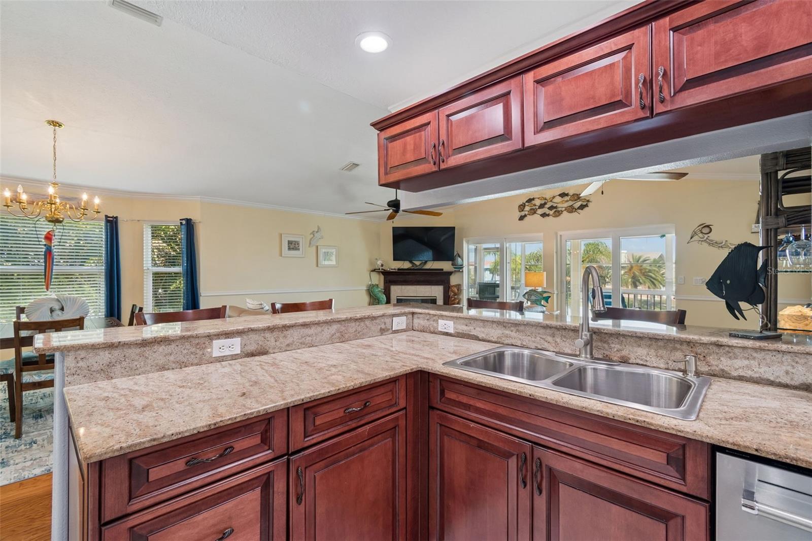 6170 Seaside Dr Property Photo 24