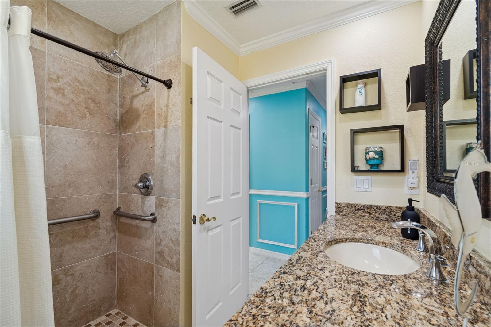 6170 Seaside Dr Property Photo 40